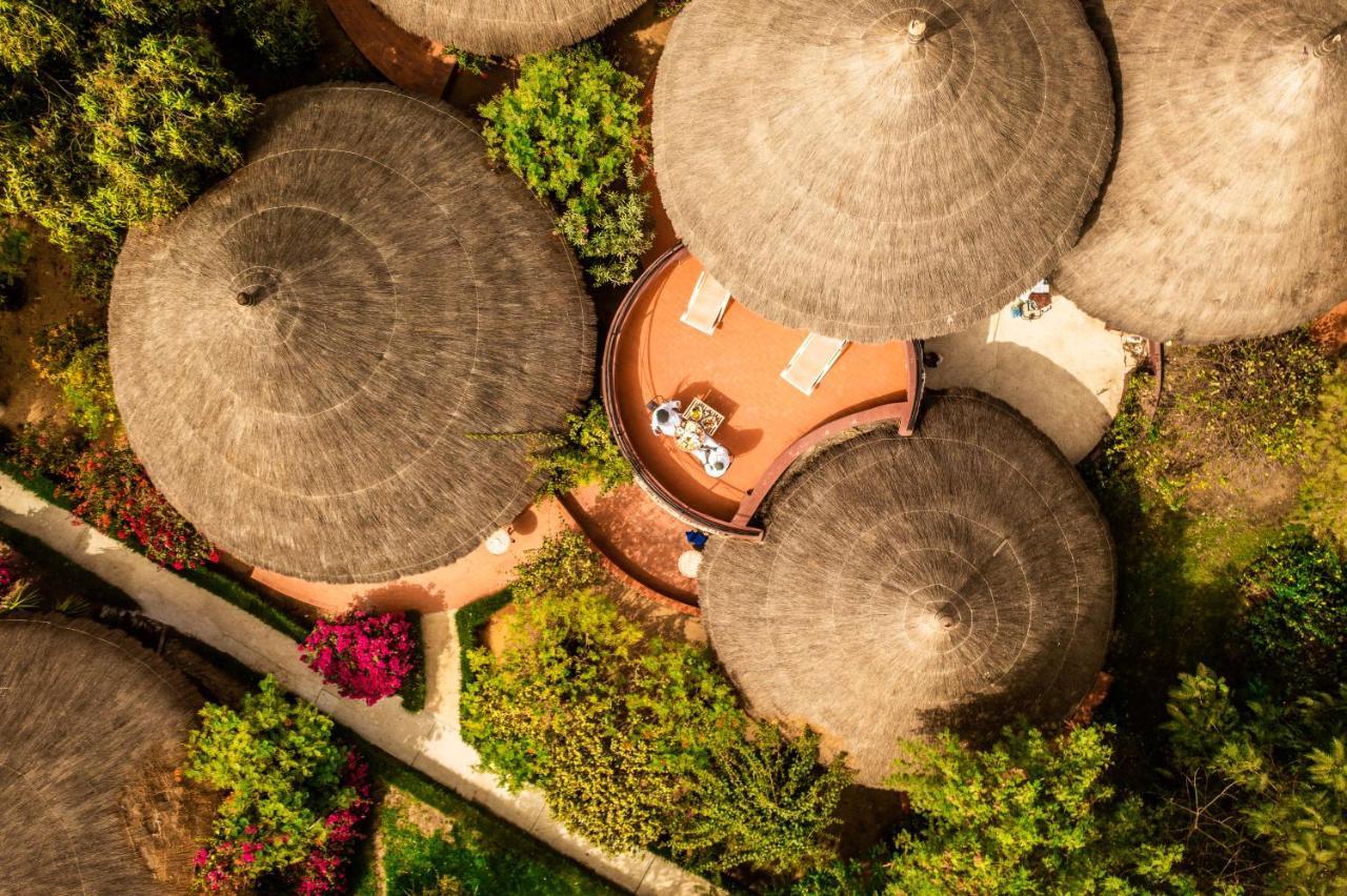 Hotel Royam Saly Exterior foto