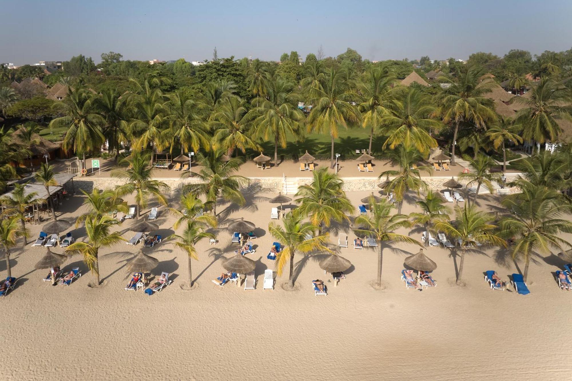 Hotel Royam Saly Exterior foto
